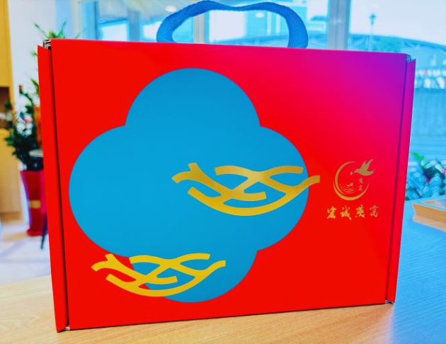 春節禮盒優惠中*鮮燉燕窩6入裝禮盒*